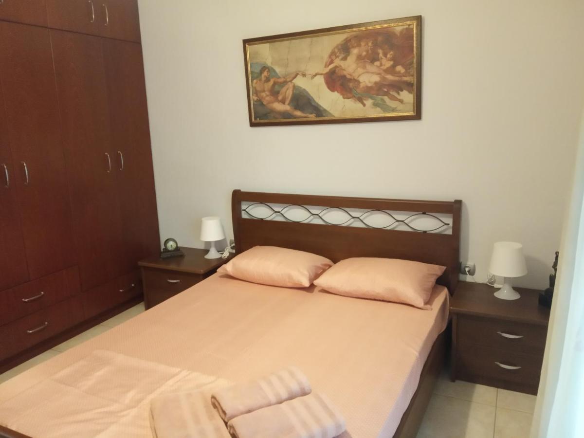 Isavrou Apartment Komotini Exterior foto